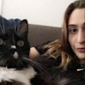 Meet your Posher, Hilary